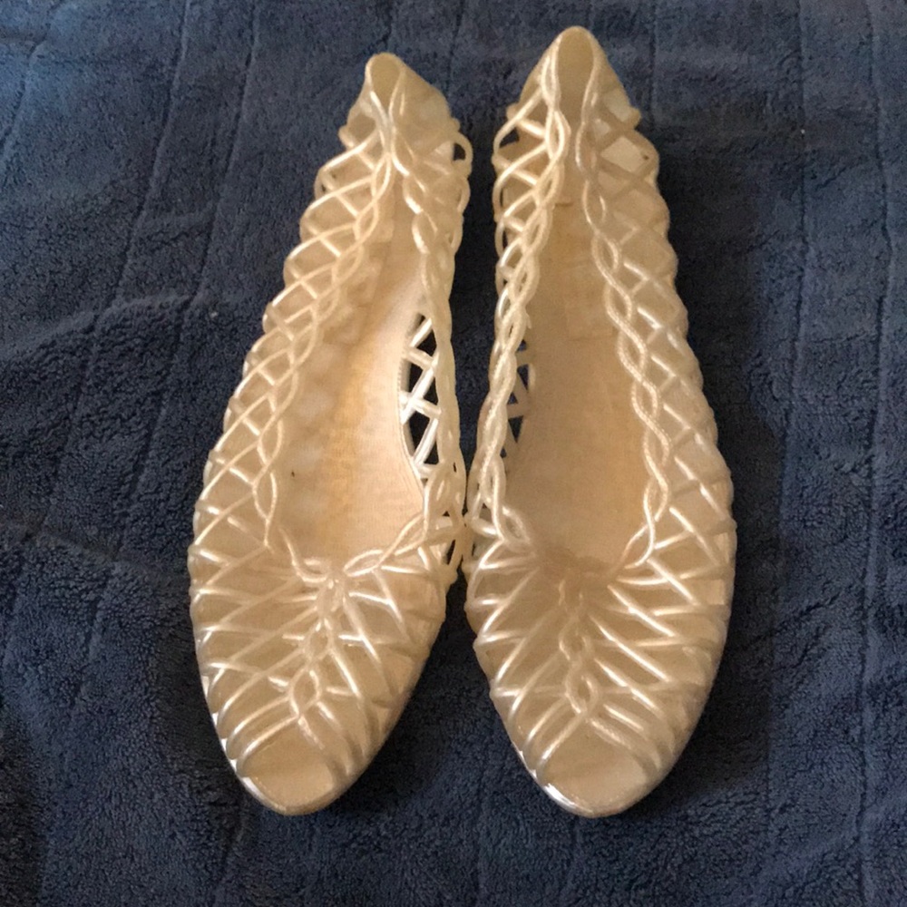 Urban Outfitters We Who See Jellies Pearl 7